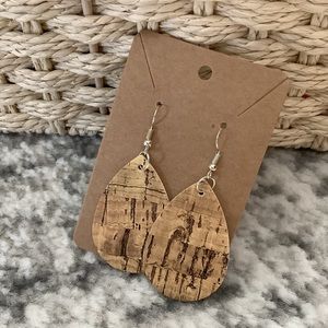 Wood grain tear drop earring new | casual bohemian jewelry | brown tan